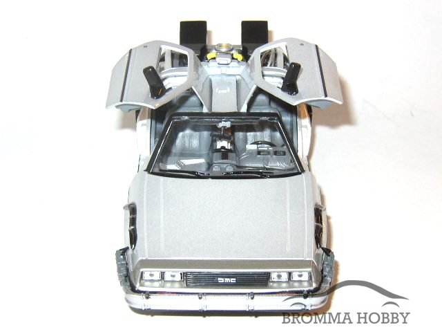 DeLorean 3-Pack - Back to the Future I + II + III - Click Image to Close